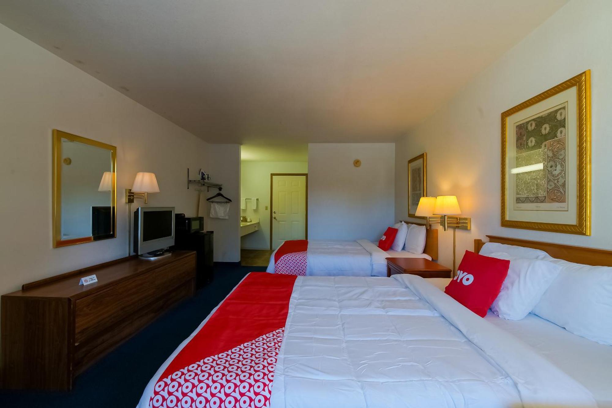 Hotel O Eureka Springs - Christ Of Ozark Area Экстерьер фото