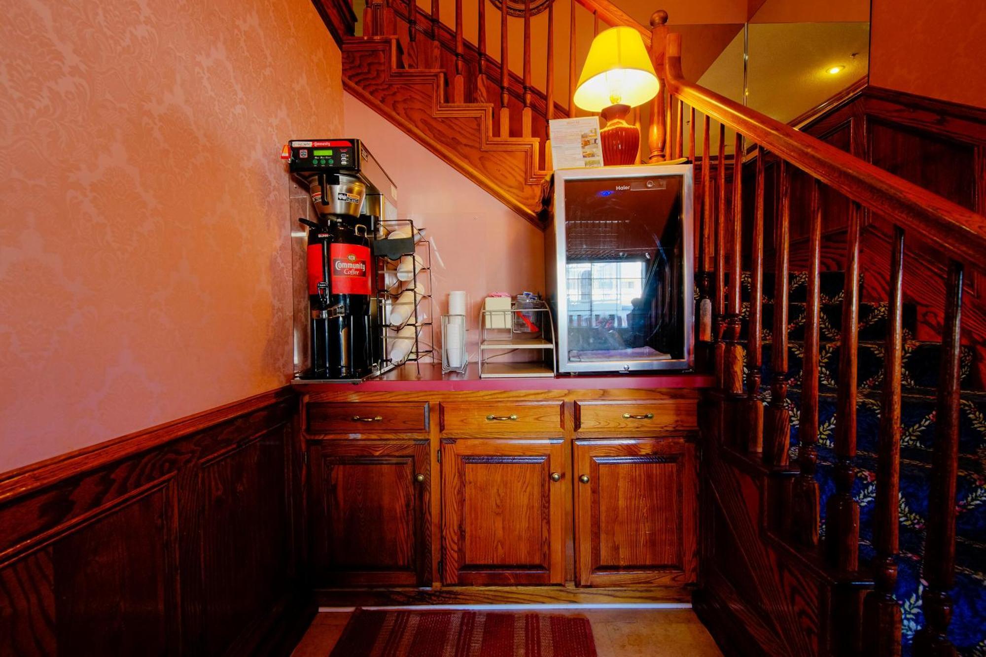 Hotel O Eureka Springs - Christ Of Ozark Area Экстерьер фото